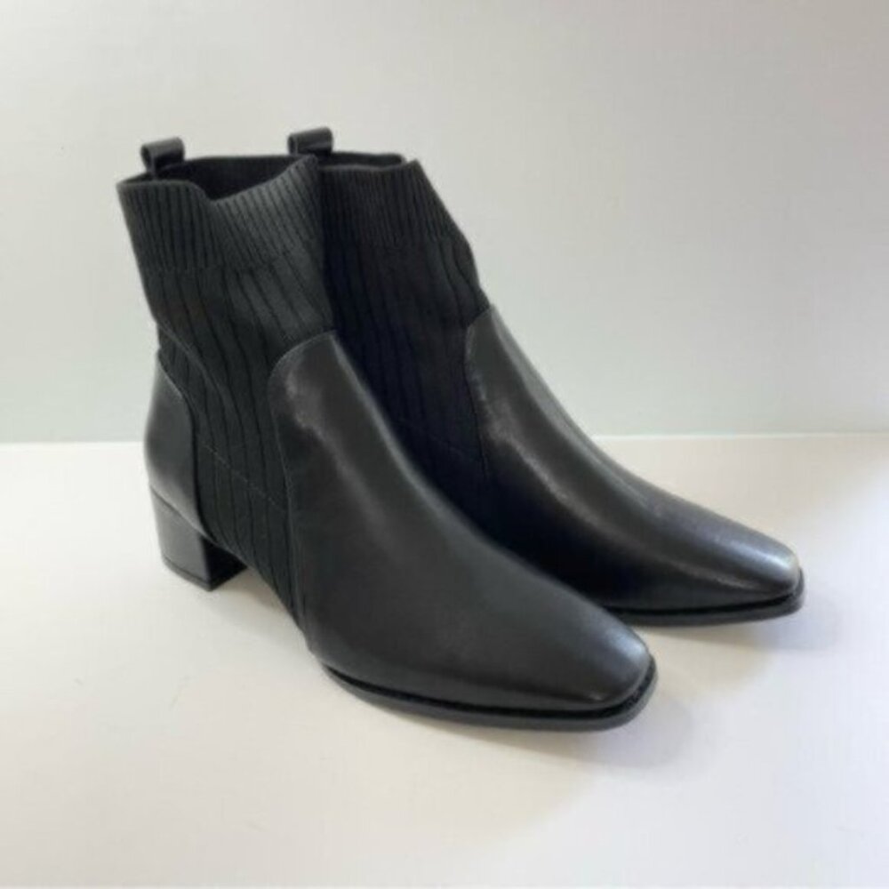 Womens EU Size 38, US Size 7 C. Paravano Black Ankle Boots Low Block Heel Shoes